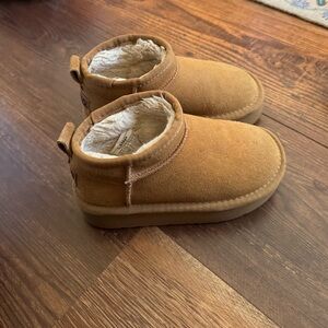 Lamo UGG-like Boot